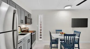 Sunset Beach Suites Unit 1 - Image 4