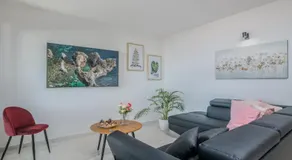 Modern Apartments Elle Malinska - Image 5