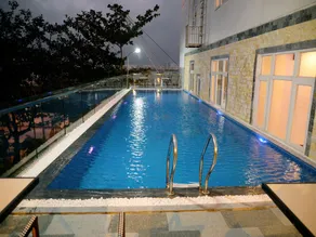Night Sky Hotel - Image 3