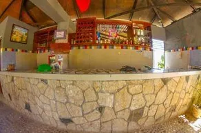 Rollanda Hotel Restaurant - Image 5