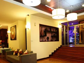 Happyland Mansion - Image 5