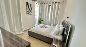 Luxurious Orchid Apartment - Image 2
