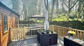 Hartland Lodge - White Cross Bay Holiday Park - Image 5
