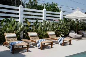 La Zarene Suites - Image 5