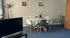 Cozy Double Room Yeovil Town Centre - Image 2