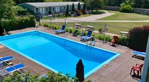 Bay Vista Motel - Image 2