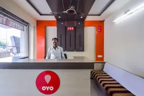 OYO Tourist Inn - Image 3