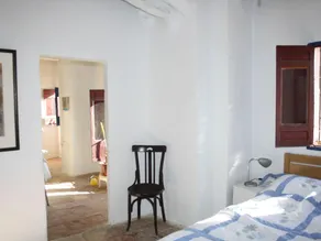 Typical Spanish town house with a sunny patio, 5km from the Costa Tropical - Image 4
