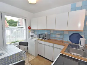Lovely Holiday Home with Terrace, Garden, Awning, Heating - Image 5