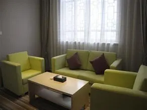 5 Yue Hotel Phoenix Branch - Image 5