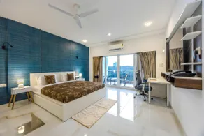 Alaya Stays Midpoint UMA Pet-Friendly Suites - Image 2