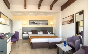 Gran Hotel Delfin - Image 1