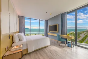 Awaken Da Nang Hotel - Image 3