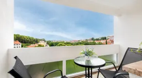 Arena Parkside Residence - Image 3