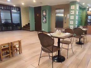 Makabata Guesthouse & Cafe - Image 4