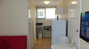 Emu Point Motel - Image 3
