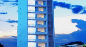 Azura Hotel - Image 2