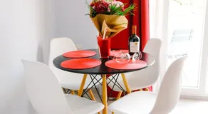 Violet City Center Apartments - Image 4
