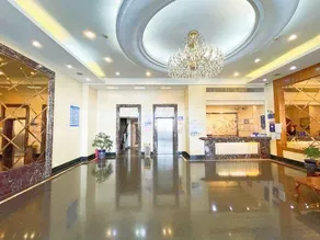 Zhonghuan Hotel - Image 4