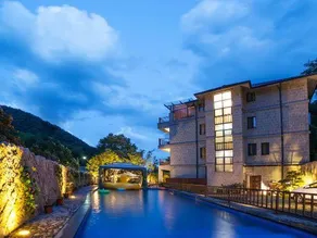 Qinyuan Shanju Private Garden Holiday Villa - Image 2