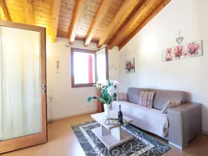Holiday Home in Veneto with Prosecco Vineyards - Image 2