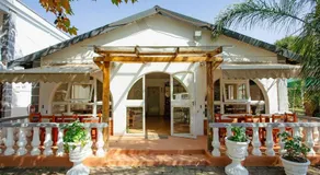 Golden Candle Guest House - Image 3