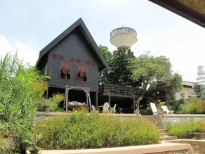 Ayothaya Riverside House - Image 2