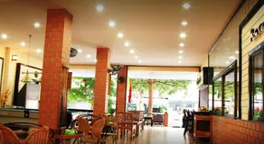 Chaba Chalet Hotel - Image 5
