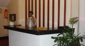 Shalimar Hotel - Image 5