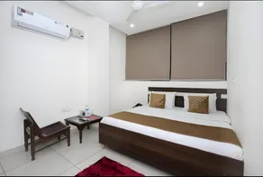 Hotel Noor Plaza - Image 2