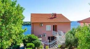 Appartamento con giardino e terrazza | Vista sull'acqua - Image 5