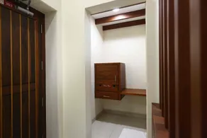 Raj Residency Hotel - Image 4