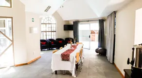 Fig Tree Guesthouse - Image 4