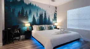 Resort 1BR Oasis Pool Spa Gym Reno Getaway - Image 2