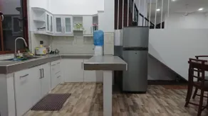 Lake Breeze Apartment - Image 4
