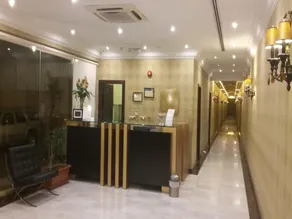 The Palace Suites - Image 4