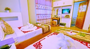 Hotel Aurora - Image 2