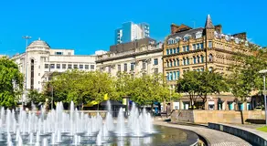 Spacious 2BR 2BA Apartment City Centre Sleeps 5 - Image 5