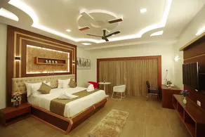 La Feliz Palacio - Image 2