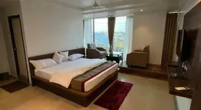 Hotel Vaishnavi Grand - Image 3