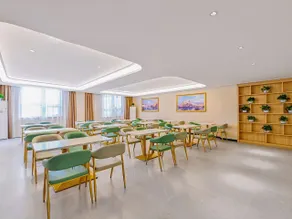 Vienna 3 Best Hotel Guangxi Huanjiang Maonan Jin Street - Image 2