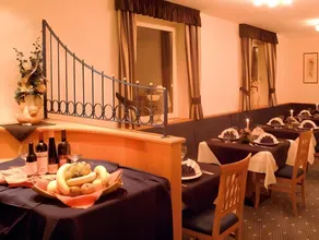 Hotel Central - Image 5