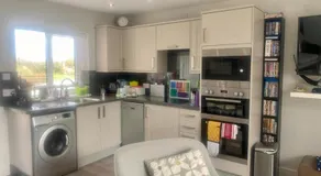 2 Bedroom cottage sleeps 4 with Hot-tub, & shared Pool use - Image 4
