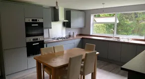 Modern Double Room With Free Parking & Fast WiFi 5 Mins To Warwick Uni - Image 2