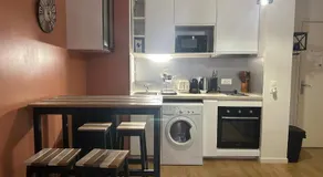 Studio Spacieux 4 Personnes avec Terrasse privée & Bureau - Gare à 4min, Paris en 30min - Image 5