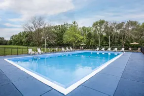 Super Stay Inn Princeton - Image 2