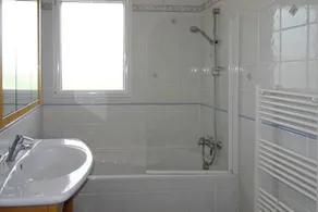 Holiday Home in Le Guilvinec near Sandy Beach - Image 3