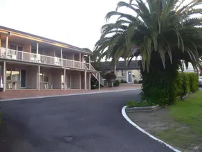 Holiday Lodge Motor Inn - Image 5