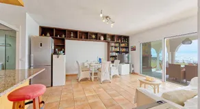 1100 Marbella Beachfront first line - Image 2