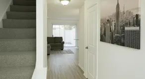 Spacious 2BR Townhouse - 3 Queens - Sleeps 8 - Image 3
